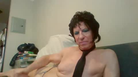 fuseanude online show from January 25, 2025, 4:57 pm