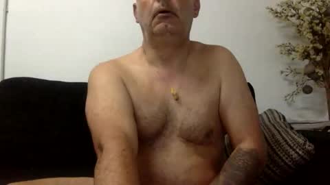 Snapshot of futbolin95 chatting on April 20, 2026, 7:11 am futbolin95 online show from April 20, 2026, 7:11 am