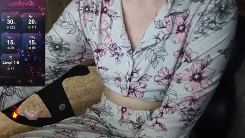 fuxkme_jen online show from January 4, 2025, 9:31 pm