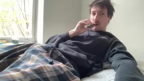 Snapshot of fuzzedpeach chatting on October 31, 2025, 12:06 pm fuzzedpeach online show from October 31, 2025, 12:06 pm