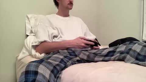 Snapshot of fuzzedpeach chatting on December 2, 2025, 11:34 pm fuzzedpeach online show from December 2, 2025, 11:34 pm