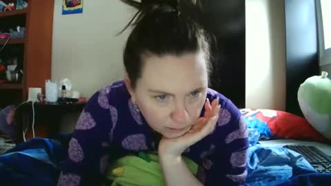 Snapshot of fuzzypeaches87 chatting on April 21, 2026, 4:45 pm fuzzypeaches87 online show from April 21, 2026, 4:45 pm