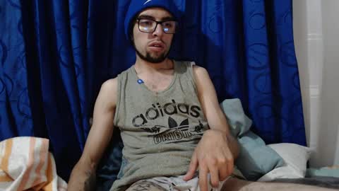 Snapshot of fvckhorneyguy chatting on April 4, 2026, 5:49 am andrew online show from April 4, 2026, 5:49 am