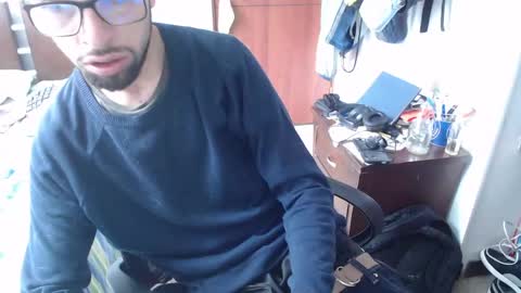 Snapshot of fvckhorneyguy chatting on May 28, 2026, 7:11 pm andrew online show from May 28, 2026, 7:11 pm