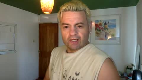 Snapshot of fvmendoza chatting on June 19, 2026, 6:51 am fvmendoza online show from June 19, 2026, 6:51 am