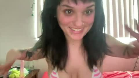 Snapshot of fw_gigii chatting on July 24, 2026, 9:02 pm fw_gigii online show from July 24, 2026, 9:02 pm