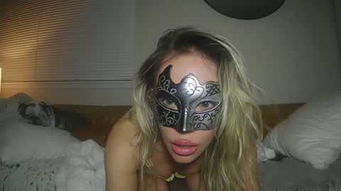 Snapshot of fxckingfreaks chatting on September 28, 2025, 9:47 am fxckingfreaks online show from September 28, 2025, 9:47 am