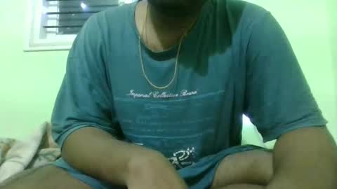 Snapshot of g0lu_ chatting on December 15, 2024, 1:00 pm Nunnu online show from December 15, 2024, 1:00 pm