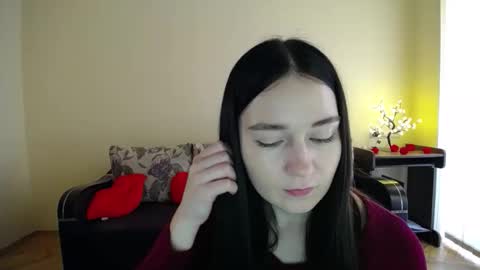 Jaklin online show from March 12, 2026, 9:48 am