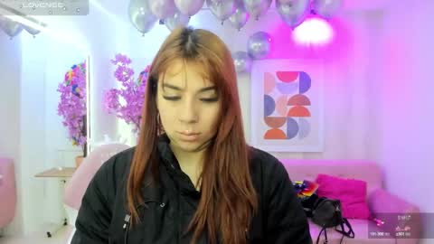 gabby_evanns online show from September 17, 2025, 11:45 am