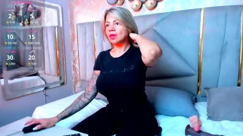 Gaby Santos online show from May 2, 2026, 12:10 pm