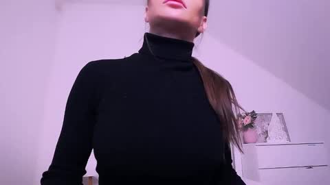 GabiCarter online show from December 23, 2024, 6:11 am