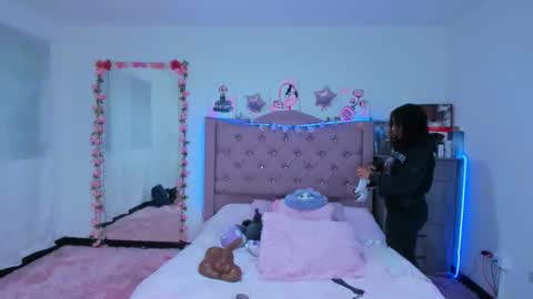 gabi_jhons_23 online show from September 20, 2025, 11:11 am