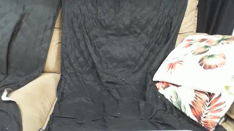 gaby  layla online show from March 5, 2025, 4:56 am