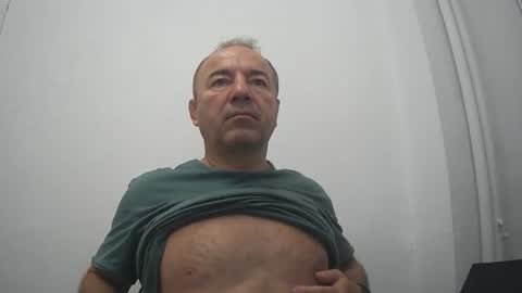 Snapshot of gabriel9_2003 chatting on July 31, 2026, 6:35 am gabriel9_2003 online show from July 31, 2026, 6:35 am
