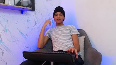 GABRIEL online show from April 15, 2026, 1:51 pm