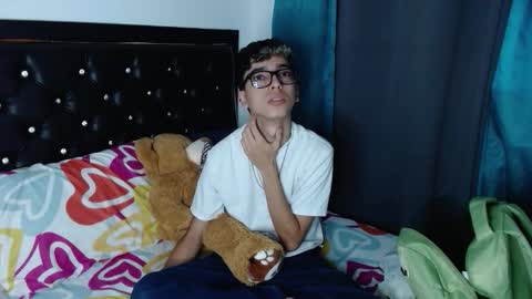 Snapshot of gabriel_x18 chatting on February 8, 2026, 10:02 pm gabriel_x18 online show from February 8, 2026, 10:02 pm