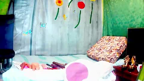 Gabriella Lopez online show from February 4, 2026, 2:01 pm