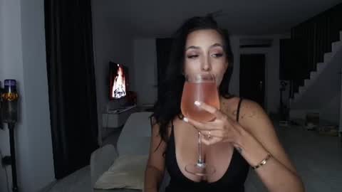 i love to squirt online show from July 3, 2026, 10:16 pm