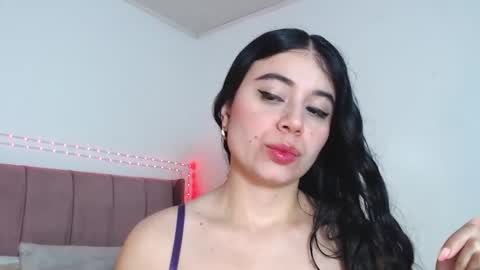 Snapshot of gabrielarossa chatting on June 5, 2026, 12:00 pm GabrielaRossa online show from June 5, 2026, 12:00 pm