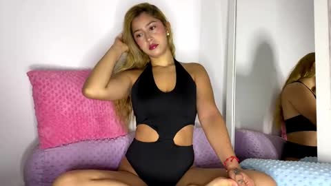 Snapshot of gabrielatafur1 chatting on October 25, 2025, 11:07 am gabrielatafur1 online show from October 25, 2025, 11:07 am