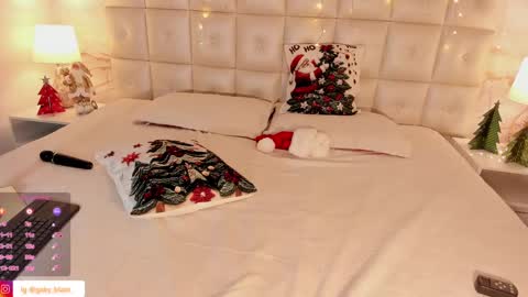 Gaby Blaze online show from December 23, 2024, 11:49 pm