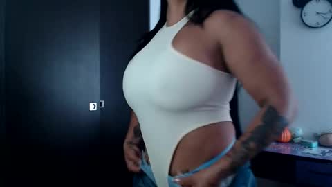 Snapshot of gaby_bluexx chatting on May 22, 2026, 4:23 pm Gaby Blue online show from May 22, 2026, 4:23 pm