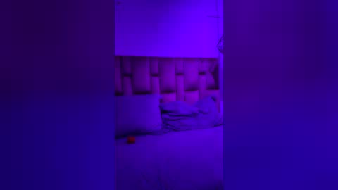 Gaby  online show from July 15, 2026, 1:49 pm