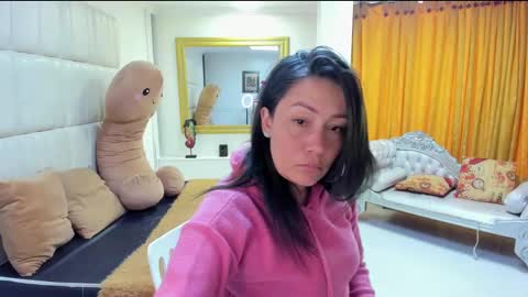 gabriela online show from December 9, 2024, 5:19 pm