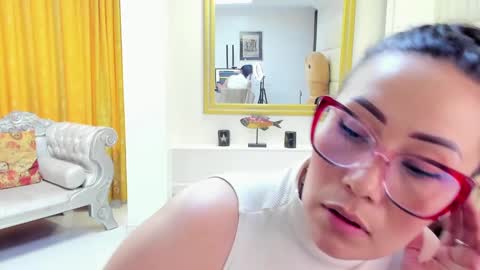 gabriela online show from December 16, 2024, 6:16 pm