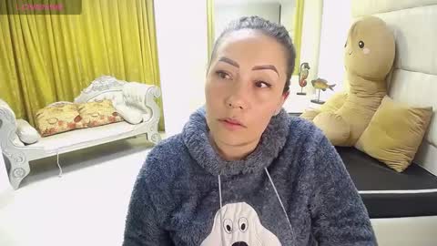 gabriela online show from February 13, 2025, 8:34 pm