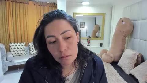 gabriela online show from November 6, 2025, 2:51 pm