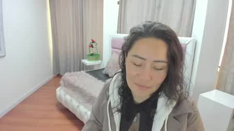 gabriela online show from July 18, 2026, 3:49 pm