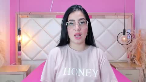 gabyjhons online show from December 15, 2025, 3:27 pm