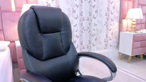 Snapshot of gabymoreau chatting on May 16, 2026, 1:10 pm gabymoreau online show from May 16, 2026, 1:10 pm