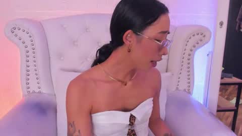 Gaby online show from February 18, 2026, 7:54 pm