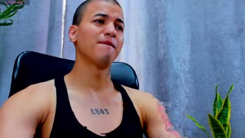 Snapshot of gael_reid chatting on August 5, 2026, 3:04 pm gael online show from August 5, 2026, 3:04 pm