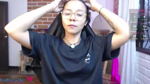 Lenna 3 online show from May 10, 2026, 7:52 pm