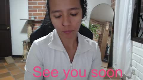 Lenna 3 online show from May 21, 2026, 10:39 pm
