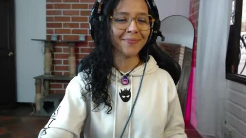 Lenna 3 online show from June 7, 2026, 7:06 pm
