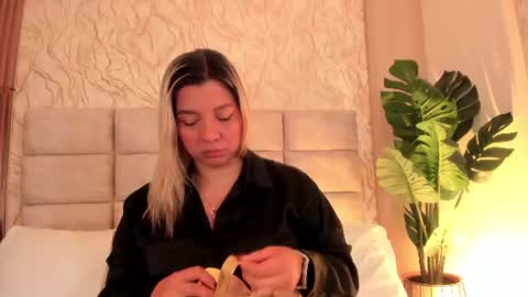 gaia_stonne online show from June 27, 2026, 12:22 pm