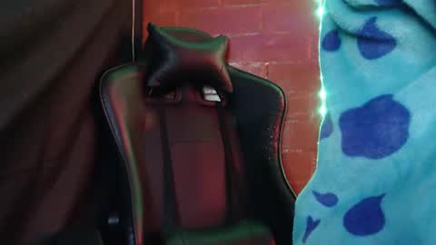 Kate 3 online show from February 18, 2025, 7:19 pm