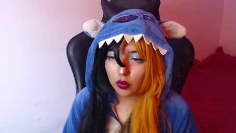 Kate 3 online show from October 18, 2025, 8:31 pm