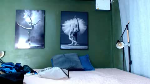 Snapshot of galactica_7 chatting on October 10, 2025, 11:31 am galactica_7 online show from October 10, 2025, 11:31 am