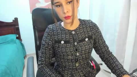 CORAL online show from November 12, 2025, 10:48 am