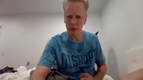 gamerboy200 online show from September 25, 2025, 12:03 am