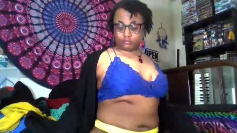 Snapshot of gardeniaspear chatting on June 10, 2026, 8:13 am Gardenia online show from June 10, 2026, 8:13 am