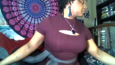 Snapshot of gardeniaspear chatting on July 7, 2026, 6:27 am Gardenia online show from July 7, 2026, 6:27 am
