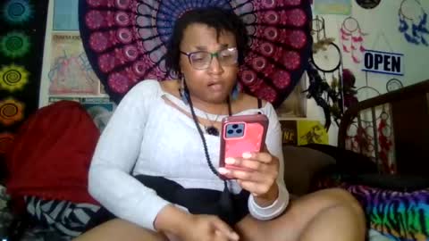 Snapshot of gardeniaspear chatting on August 2, 2026, 8:35 am Gardenia online show from August 2, 2026, 8:35 am