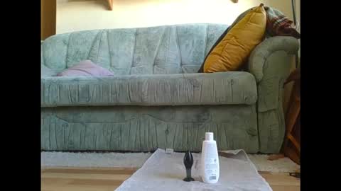 Snapshot of garfield42 chatting on October 13, 2025, 9:20 am Garfield online show from October 13, 2025, 9:20 am